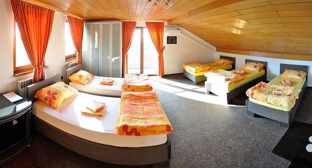 Guest House Ciro SJJ Eksteriør bilde